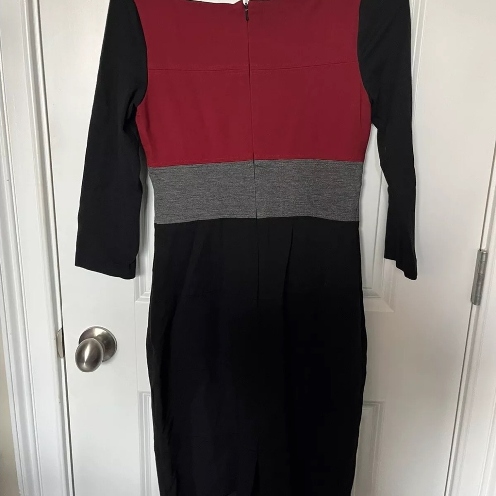 White House Black Market Size 4. Black Gray Red Fitted Dress - Picture 3 of 3